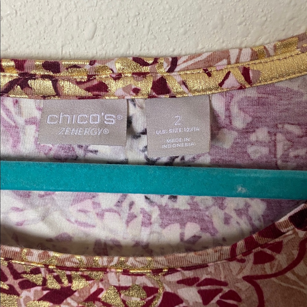 Chico's Zenergy Metallic Printed 3/4 Sleeve Blouse Top 2 (M/8) - Picture 4 of 6